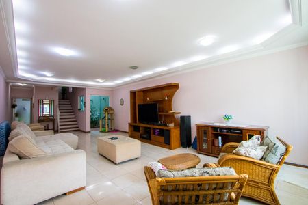 Casa à venda com 400m², 4 quartos e 6 vagasSala