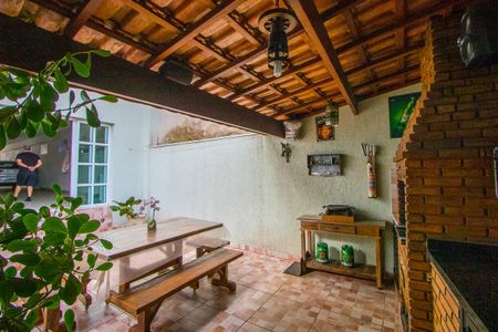 Casa à venda com 400m², 4 quartos e 6 vagasQuintal/Espaço gourmet