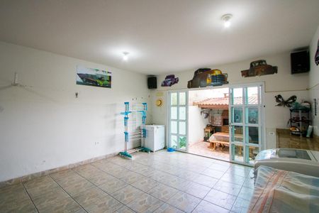 Casa à venda com 400m², 4 quartos e 6 vagasSalão