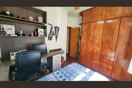 Casa à venda com 250m², 4 quartos e 6 vagas Casa à venda com 250m², 4 quartos e 6 vagasSuite 2