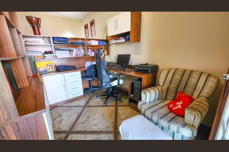 Casa à venda com 250m², 4 quartos e 6 vagas Casa à venda com 250m², 4 quartos e 6 vagasSuite 2