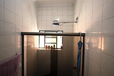 Casa à venda com 175m², 5 quartos e 2 vagas Casa à venda com 175m², 5 quartos e 2 vagasBanheiro 1