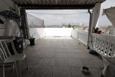 Casa à venda com 175m², 5 quartos e 2 vagas Casa à venda com 175m², 5 quartos e 2 vagasQuintal