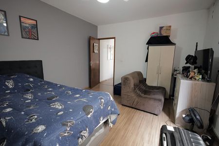 Casa à venda com 175m², 5 quartos e 2 vagas Casa à venda com 175m², 5 quartos e 2 vagasQuarto 3