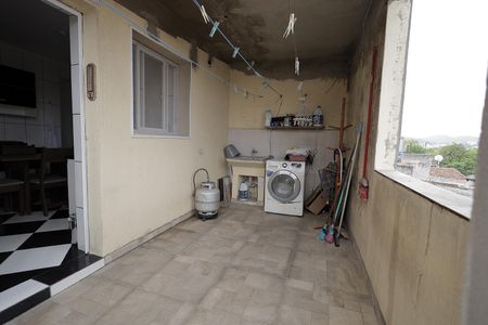 Casa à venda com 175m², 5 quartos e 2 vagas Casa à venda com 175m², 5 quartos e 2 vagasÁrea de Serviço 2