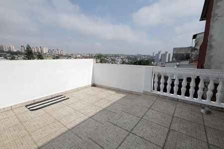 Casa à venda com 175m², 5 quartos e 2 vagas Casa à venda com 175m², 5 quartos e 2 vagasQuintal