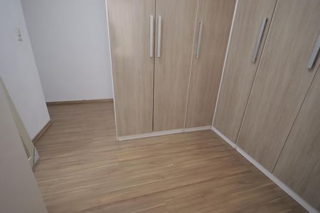 Casa à venda com 175m², 5 quartos e 2 vagas Casa à venda com 175m², 5 quartos e 2 vagasQuarto 4