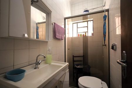 Casa à venda com 175m², 5 quartos e 2 vagas Casa à venda com 175m², 5 quartos e 2 vagasBanheiro 1