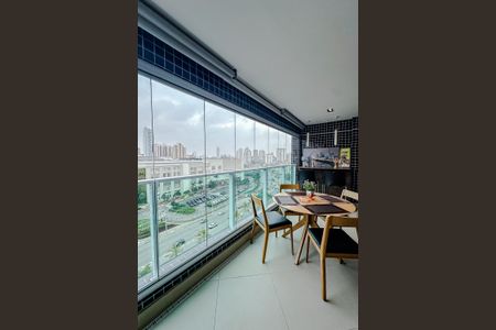 Apartamento para alugar com 55m², 1 quarto e 2 vagasVaranda