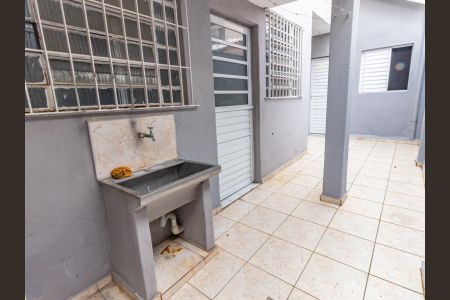 Casa para alugar com 180m², 3 quartos e sem vagaÁrea de Serviço e Quintal