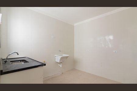 Apartamento para alugar com 48m², 2 quartos e sem vaga Apartamento para alugar com 48m², 2 quartos e sem vagaCozinha e Área de Serviço