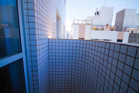 Apartamento para alugar com 90m², 2 quartos e 1 vagaVaranda