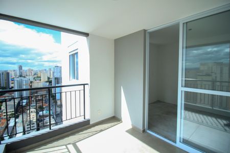 Apartamento à venda com 36m², 1 quarto e sem vaga Apartamento à venda com 36m², 1 quarto e sem vagaVaranda