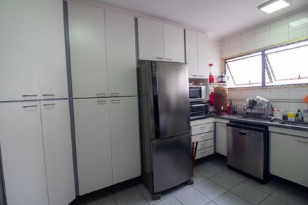 Apartamento à venda com 190m², 3 quartos e 3 vagasCozinha