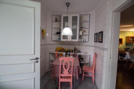 Apartamento à venda com 190m², 3 quartos e 3 vagasCozinha