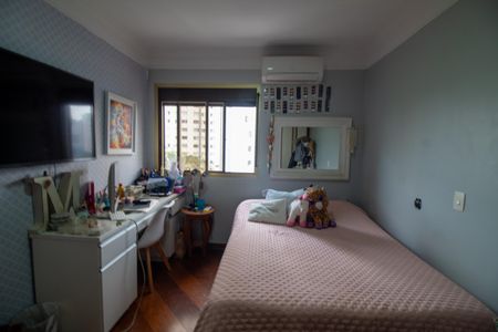 Apartamento à venda com 190m², 3 quartos e 3 vagasQuarto 2