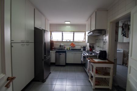 Apartamento à venda com 190m², 3 quartos e 3 vagasCozinha