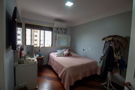 Apartamento à venda com 190m², 3 quartos e 3 vagasQuarto 2