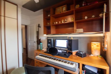 Apartamento à venda com 190m², 3 quartos e 3 vagasQuarto