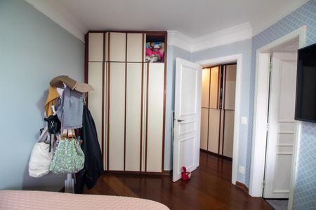 Apartamento à venda com 190m², 3 quartos e 3 vagasQuarto 2