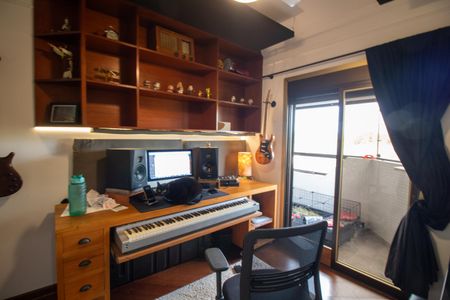 Apartamento à venda com 190m², 3 quartos e 3 vagasQuarto