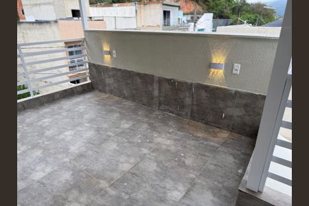 Casa de condomínio à venda com 180m², 2 quartos e 1 vagaÁrea Externa