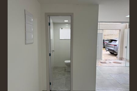 Casa de condomínio à venda com 180m², 2 quartos e 1 vagaSala