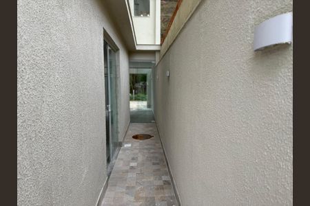 Casa de condomínio à venda com 180m², 2 quartos e 1 vagaÁrea Externa