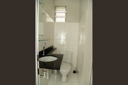 Studio para alugar com 25m², 1 quarto e sem vaga Studio para alugar com 25m², 1 quarto e sem vagaBanheiro