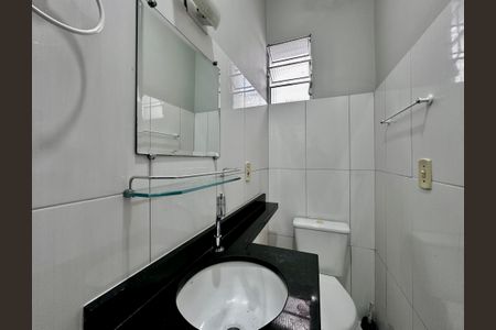 Studio para alugar com 22m², 0 quarto e sem vaga Studio para alugar com 22m², 0 quarto e sem vagaBanheiro