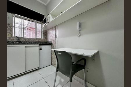 Studio para alugar com 22m², 0 quarto e sem vaga Studio para alugar com 22m², 0 quarto e sem vagaStudio