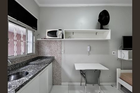 Studio para alugar com 22m², 0 quarto e sem vaga Studio para alugar com 22m², 0 quarto e sem vagaCozinha