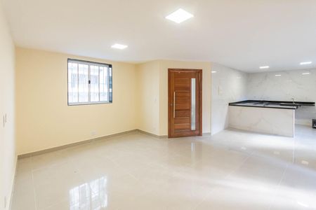 Casa à venda com 233m², 2 quartos e 1 vagaSala