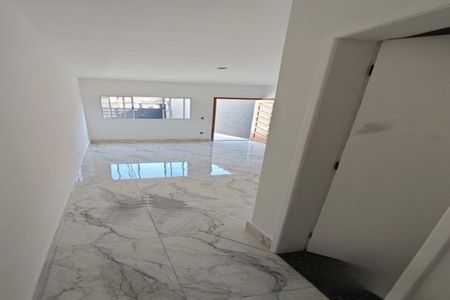 Foto 03 de casa à venda com 2 quartos, 67m² em Vila Siria, São Paulo