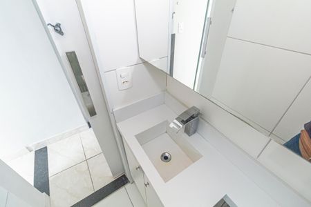 Apartamento para alugar com 48m², 2 quartos e sem vagaBanheiro
