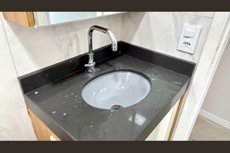 Casa para alugar com 45m², 2 quartos e sem vaga Casa para alugar com 45m², 2 quartos e sem vagaBanheiro