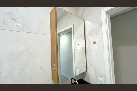 Casa para alugar com 45m², 2 quartos e sem vaga Casa para alugar com 45m², 2 quartos e sem vagaBanheiro