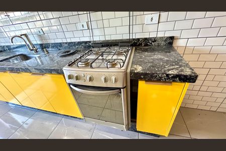 Casa para alugar com 45m², 2 quartos e sem vaga Casa para alugar com 45m², 2 quartos e sem vagaCozinha