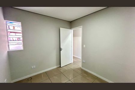 Quarto 1 de casa para alugar com 2 quartos, 45m² em Jardim Rosa de Franca, Guarulhos