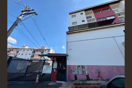 Apartamento à venda com 49m², 2 quartos e 1 vaga Apartamento à venda com 49m², 2 quartos e 1 vagaFachada