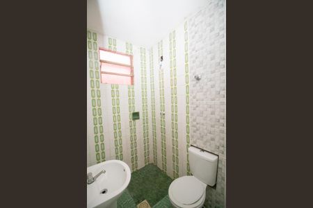 Casa à venda com 360m², 4 quartos e 3 vagas Casa à venda com 360m², 4 quartos e 3 vagasBanheiro da Suíte