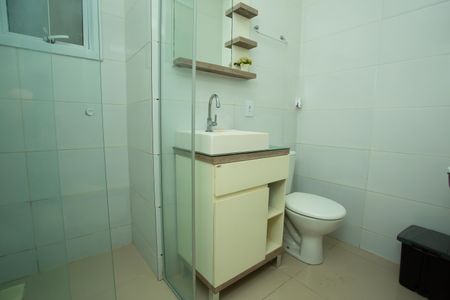 Casa para alugar com 55m², 2 quartos e 2 vagasBanheiro