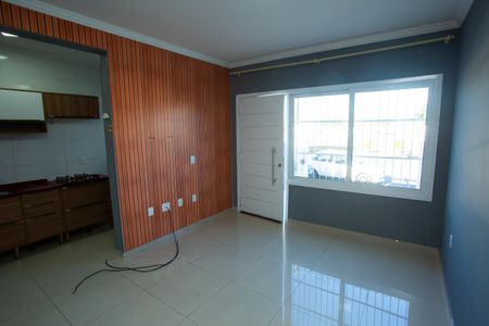 Casa para alugar com 55m², 2 quartos e 2 vagasSala