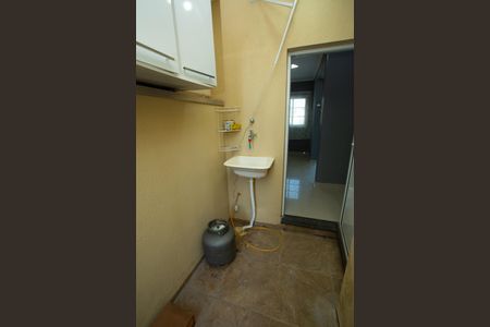 Casa para alugar com 55m², 2 quartos e 2 vagasÁrea de Serviço