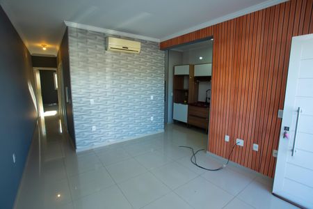 Casa para alugar com 55m², 2 quartos e 2 vagasSala