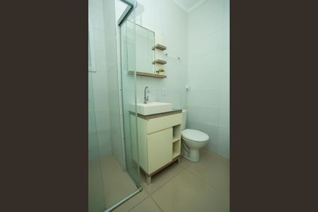 Casa para alugar com 55m², 2 quartos e 2 vagasBanheiro