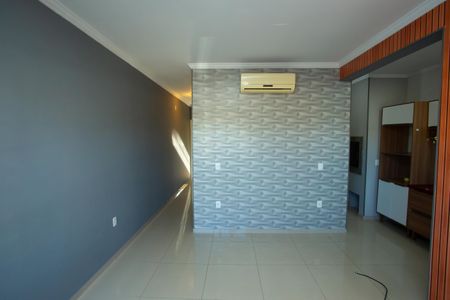 Casa para alugar com 55m², 2 quartos e 2 vagasSala