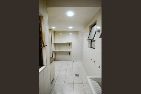 Apartamento à venda com 105m², 2 quartos e 1 vagaÁrea de Serviço