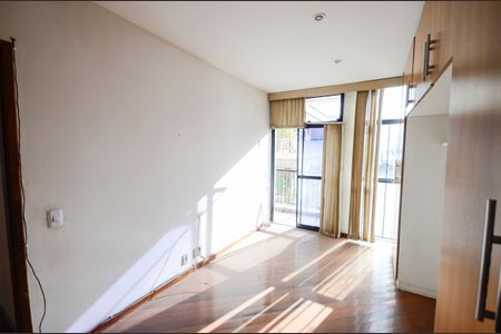 Apartamento à venda com 105m², 2 quartos e 1 vagaSuíte