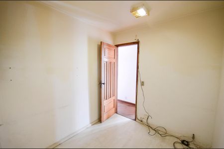 Apartamento à venda com 105m², 2 quartos e 1 vagaQuarto 2